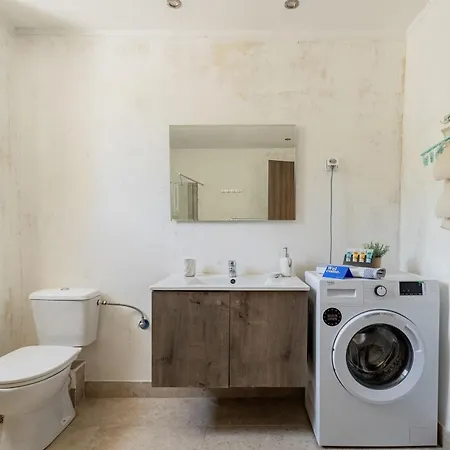 度假居 Helen's House At Ratzakli *