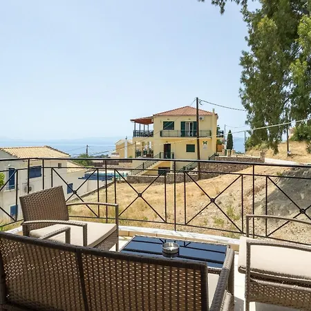 Helen's House At Ratzakli 度假居