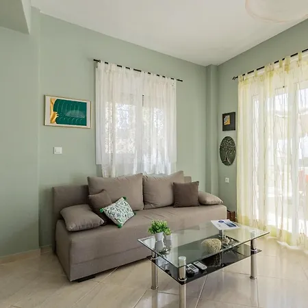 度假居 Helen's House At Ratzakli *